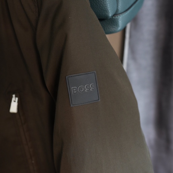 BOSS Premium Down Hooded Parka – Open Green – Size 38R - Picture 3 of 7